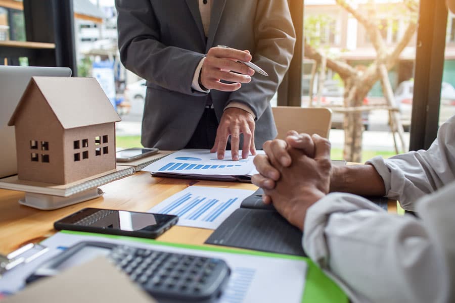 الوسيط العقاري الناجح مواصفات أساسية لضمان تجربة إيجارية مثالية